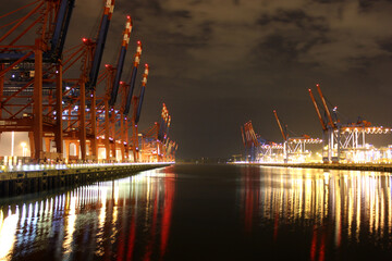 Fototapeta na wymiar Eurokai Wharfage in Hamburg