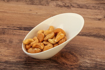 Cashew heap in the bowl