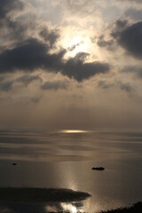 Fototapeta na wymiar Golden sunrise over the sea