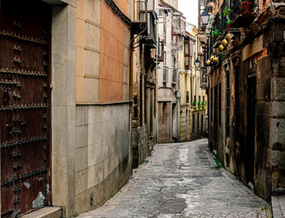 Fototapeta na wymiar STREETS OF TOLEDO, MEDIEVAL CITY OF SPAIN
