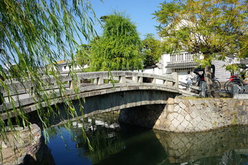 Fototapeta na wymiar bridge at Kurashiki city, old Japanese town in Okayama prefecture, Japan - 倉敷 美観地区 岡山県 日本 