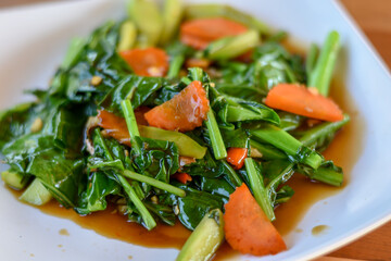stir fried chicken with vegetables
