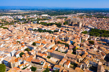 Obraz premium Panoramic aerial view of district of Narbonne with apartment buildings