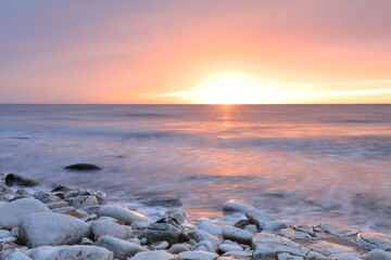 Obraz premium A beautiful sunrise over the North Sea from the Yorkshire coast.