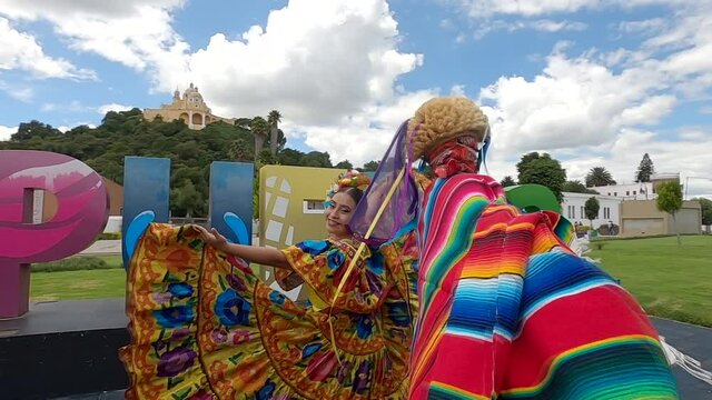 Mexican folk dance, Mexican dancers, Cholula Pyramid Puebla, Chinelos - Bailarines de danza folcl&oacute;rica