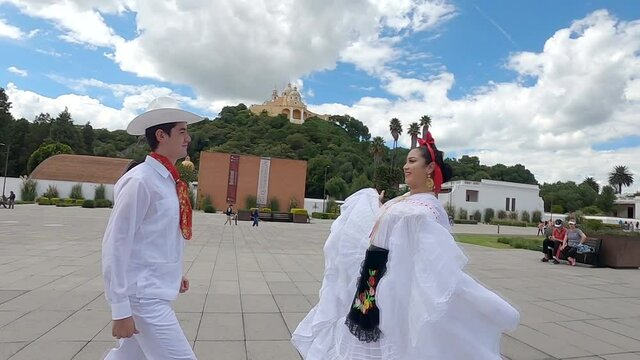 Mexican folk dance, Mexican dancers, Cholula Puebla, La Bamba Veracruz - Bailarines de danza folcl&oacute;rica