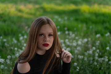 chica modelo afro morena y rubia modelo