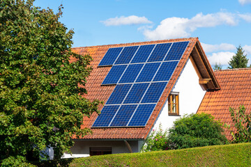 Generic house (modified by image editing) with a photovoltaic system - 401242332