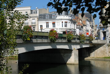 Ville de Melun, Pont Jeanne-d'Arc en centre ville, département de Seine-et-Marne, France