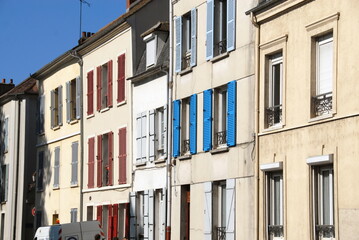 Ville de Melun, façades colorées du centre ville, département de Seine-et-Marne, France