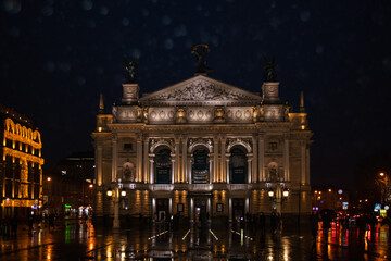Fototapeta na wymiar Lviv opera house at nighr after rain