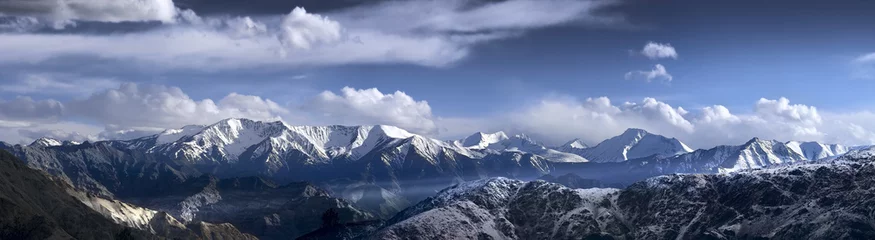 Papier Peint photo autocollant Himalaya Snowy Mountains, Himalayas, Ladakh, India