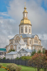 Fototapeta na wymiar Cathedral of the Annunciation in the rural locality Diveyevo. Serafimo-Diveyevsky Convent, one of the largest, frequently visited monasteries in Russia