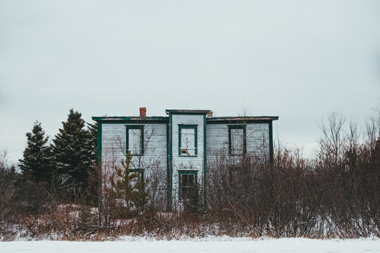 Old Abandoned White Salt Box House In Newfoundland