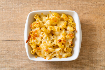 American mac and cheese, macaroni pasta in cheesy sauce