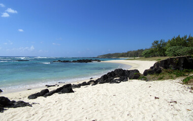 Fototapeta na wymiar Mauritius Paradise White Sand Beach