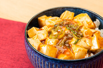 麻婆丼