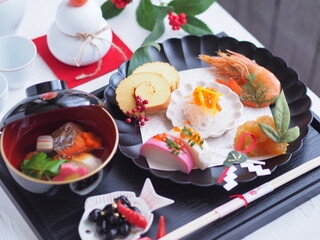 お正月 オシャレなワンプレートおせち料理 お雑煮
