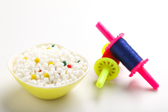 Firki and tilgul for makar sankranti. Makar sankranti is Indian kite Festival. It is also known as uttarayan. Firki is also called as Patang dori.