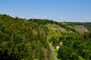 Landschaft und Felsenhänge im Kleinziegenfelder Tal, Fränkische Schweiz, Landkreis Lichtenfels,...