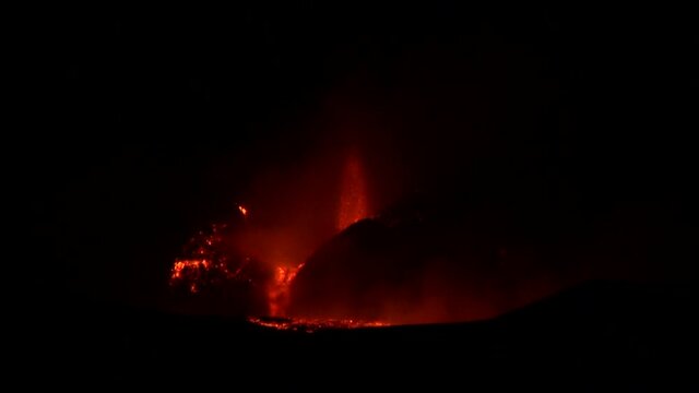 Sicilia - Vulcano Etna in eruzione giorno 20 Dicembre 2020