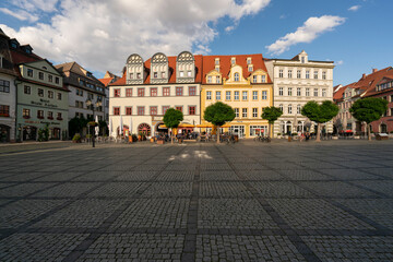 Obraz premium Der Marktplatz mit schönen Bürgerhäusern in Naumburg/Saale an der Straße der Romanik, Burgenlandkreis, Sachsen-Anhalt, Deutschland