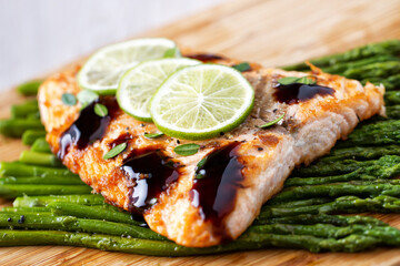 Salmon Fillet with Asparagus, Lime and Balsamic Sauce