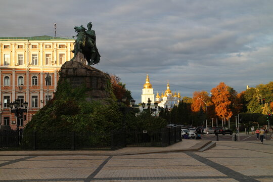 Sofiyivska Square with Bohdan Khmelnytsky monument and St. Michael's Golden-Domed Monastery in Kiev, Ukraine