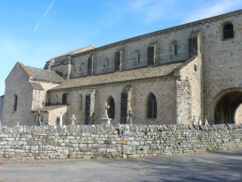 eglise,mont saint vincent,saone et loire,france