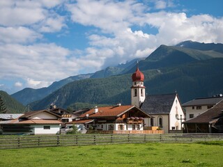 Fototapeta na wymiar View of Unterried village near Längenfeld, Tyrol, Austria