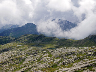 spettacolare vista montana delle Dolomiti in estate