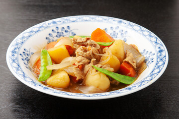 豚肉の肉じゃが