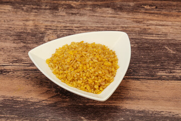 Vegetarian cuisine - dry bulgur for cooking