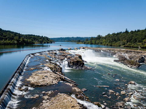 Aerial photo of the Willamette Falls waterfall on the Willamette River in Oregon City, Oregon.