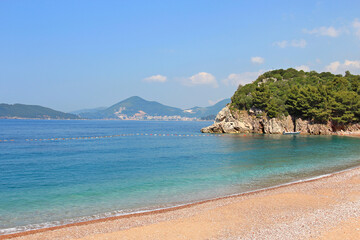 Fototapeta na wymiar picturesque cape in the Adriatic Sea near the island of St. Stephen