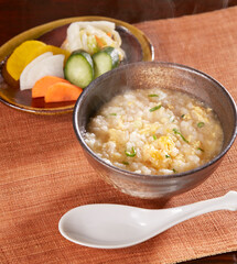 鍋料理の〆はやっぱり雑炊ですね