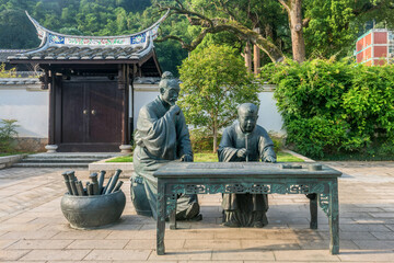 Chinese traditional Confucian culture, bronze statue of Confucius and his student - obrazy, fototapety, plakaty