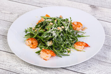 Rocket salad with prawn, parmesan cheese
