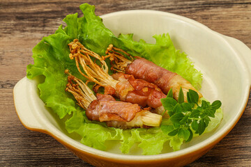 Roasted enoki mushrooms with bacon