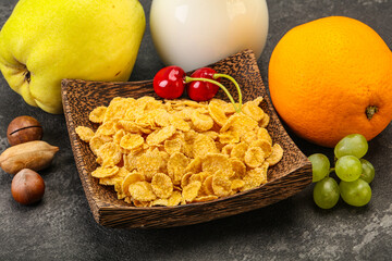 Breakfast with corn flakes and milk