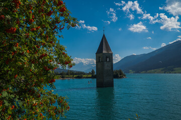 The sunk church
-Graun im Vinschgau
