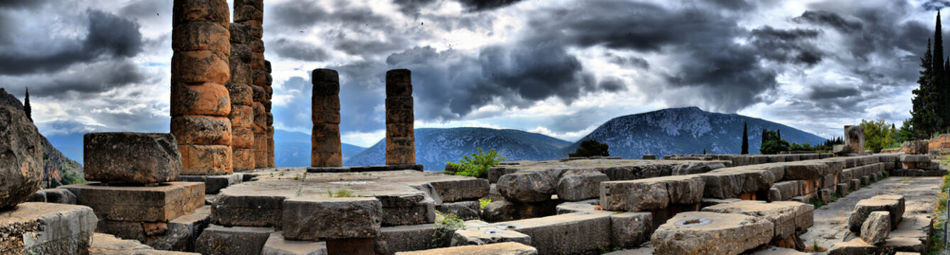 Vista de los principales monumentos de Grecia. Delfos (Delphi). Or&aacute;culo de Delfos (Delphi Oracle).