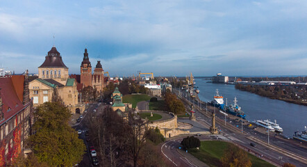 Fototapeta premium city panorama with sea