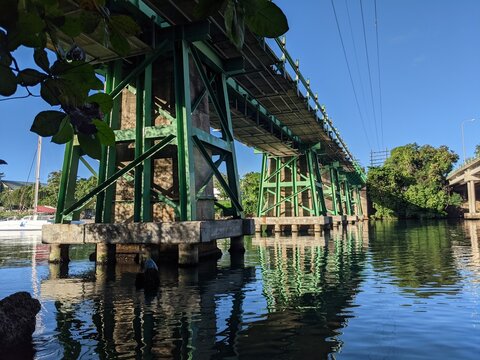 Puente Sobre El Rio Salado 