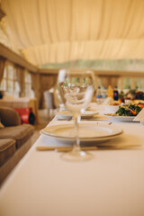 table setting in restaurant