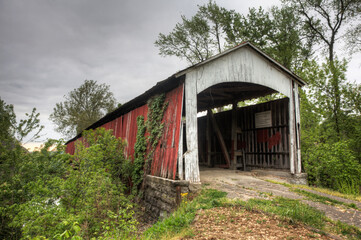 Fototapeta na wymiar Shieldstone Covered Bridge in Indiana, United States