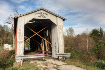 Fototapeta na wymiar Wallace Covered Bridge in Indiana, United States