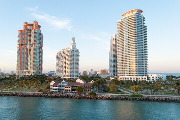 Fototapeta na wymiar Miami South Beach and South Pointe Park At Dusk
