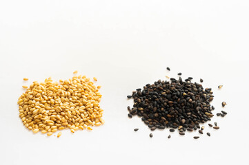 白ゴマと黒ゴマ