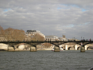 Fototapeta na wymiar pont des arts à Paris